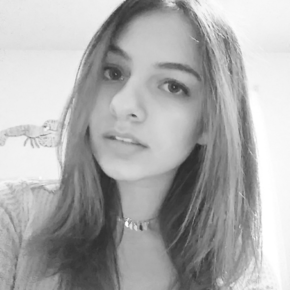 Meet your Posher, Laney - Picture 1 of 1